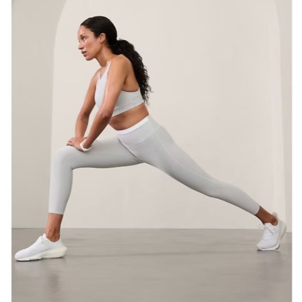 Athleta Interval Stash Tipped 7/8 Tight-size large petite. Quartz/ Gray.